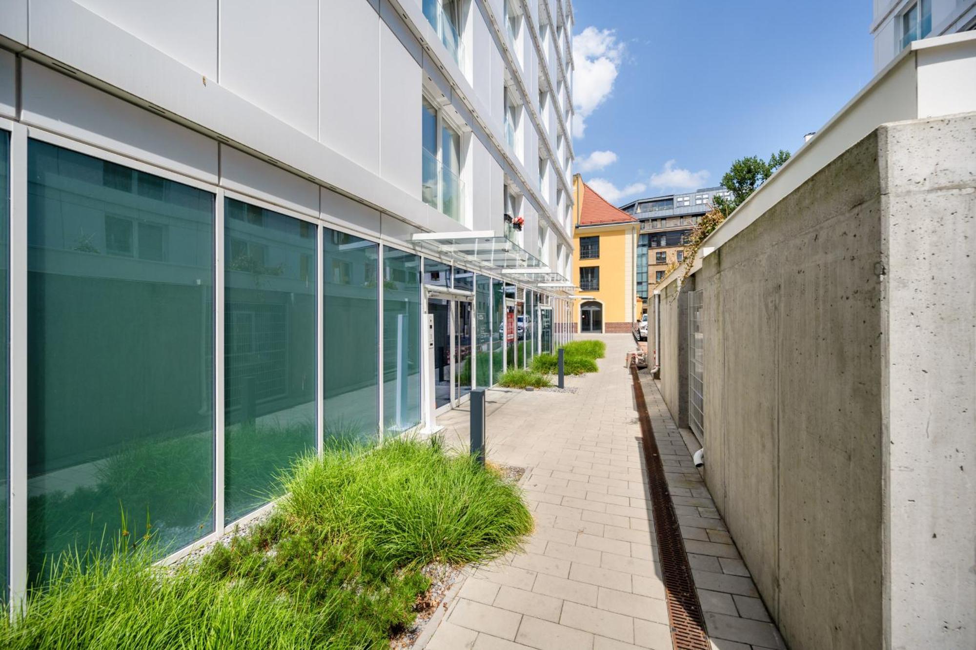 Elegant Apartment With Balcony By The Oder River In Wroclaw By Renters Prestige Breslávia Exterior foto
