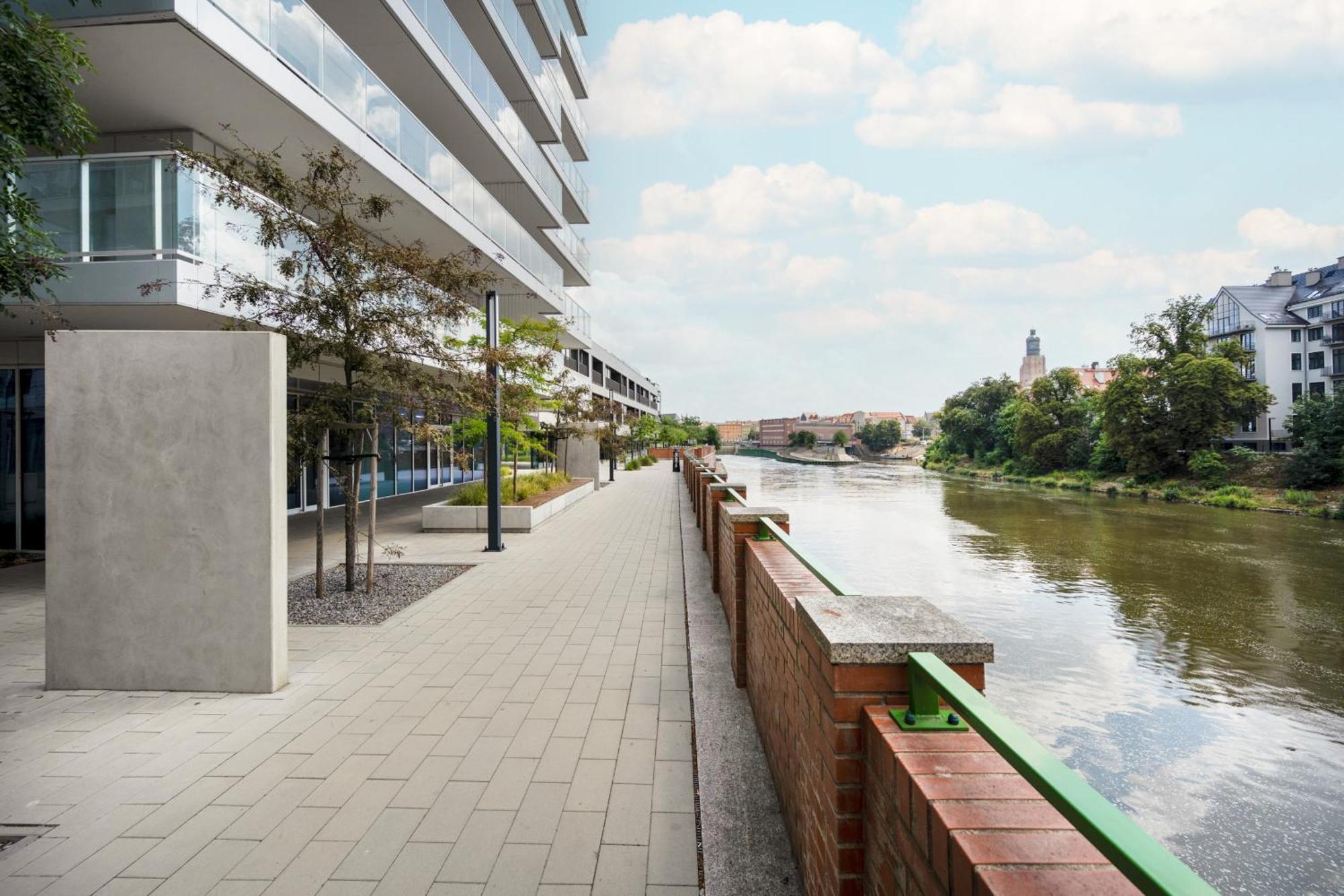 Elegant Apartment With Balcony By The Oder River In Wroclaw By Renters Prestige Breslávia Exterior foto